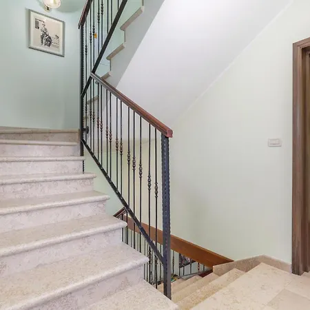 Cozy In With Wifi Tinjan