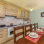 Cozy In With Wifi Holiday home