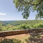 Cozy In With Wifi Holiday home Tinjan