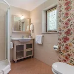 Holiday home Cozy In With Wifi *