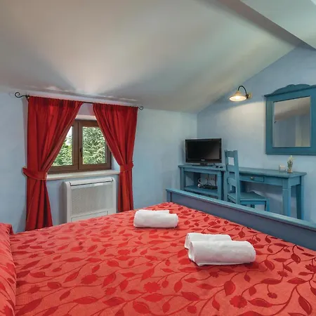 Cozy In With Wifi Holiday home Tinjan