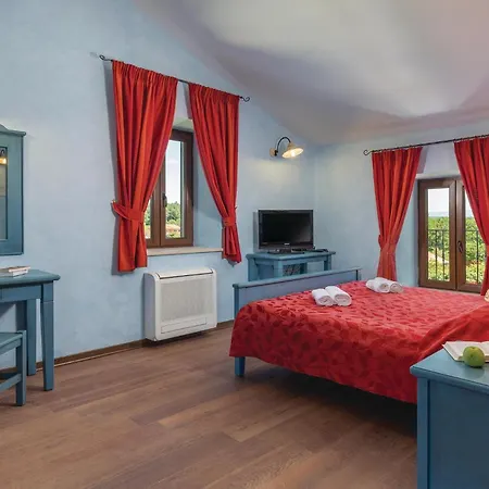 Cozy In With Wifi Holiday home Tinjan