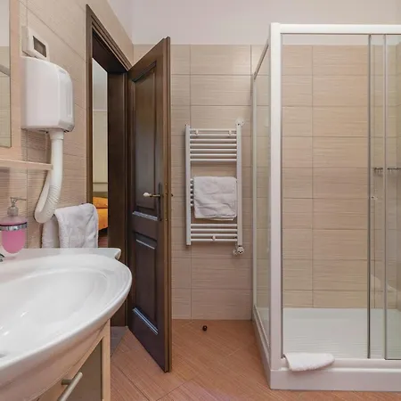 Holiday home Cozy In With Wifi Tinjan