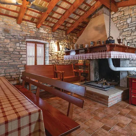 Prázdninový dům Amazing In With Sauna Tinjan